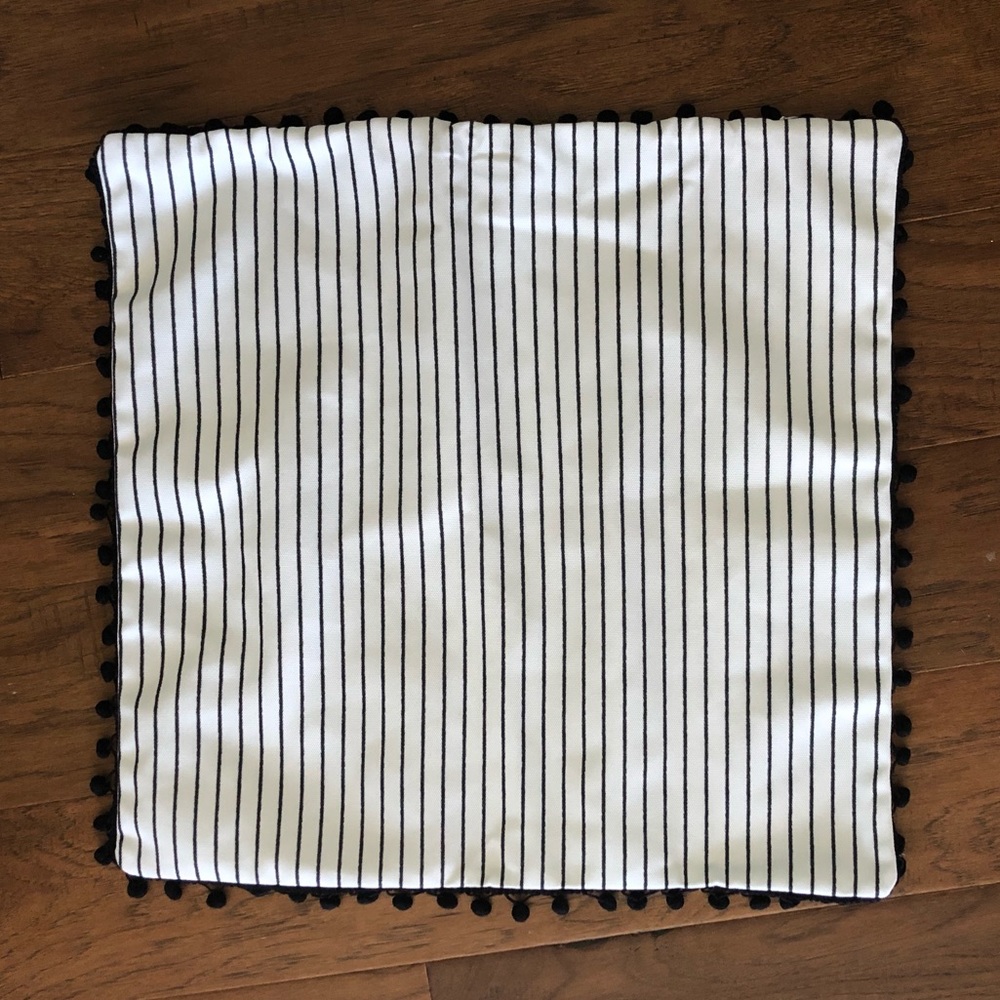 NEW Beautiful square Pillow Cover Decor